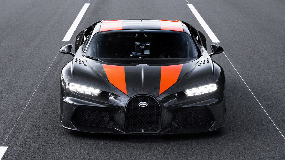 Fichier:2020 Bugatti Chiron Super Sport 300+ Prototype Front.jpg — Wikipédia