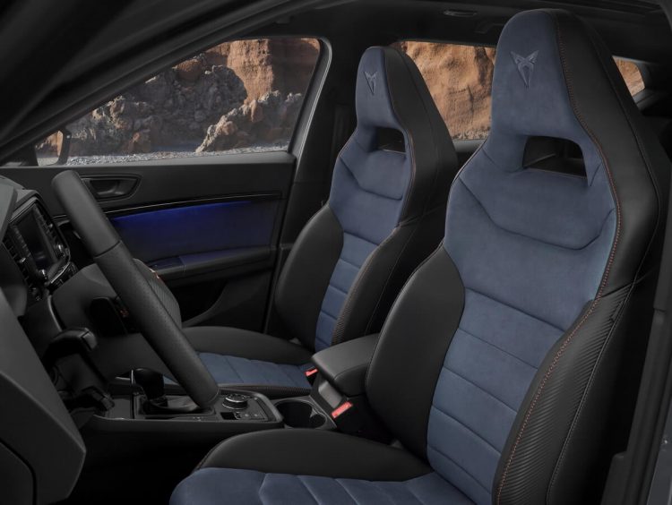 Cupra Ateca Limited Edition sièges alcantara bleu pétrole