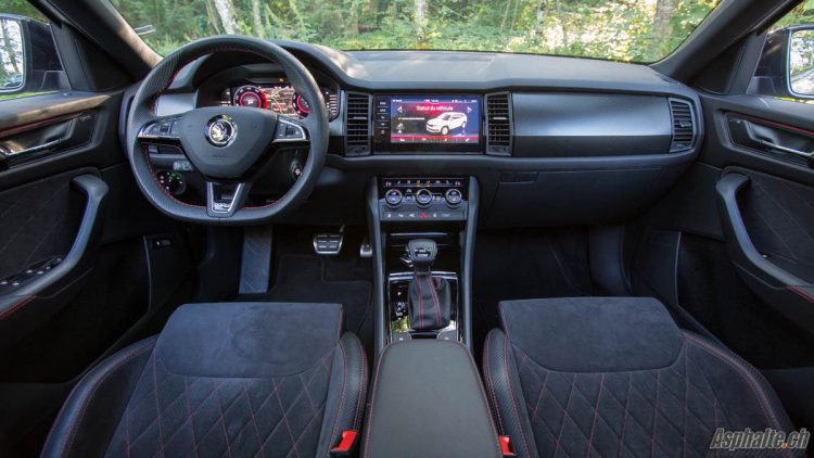 Essai Skoda Kodiaq RS intérieur Hi Lux