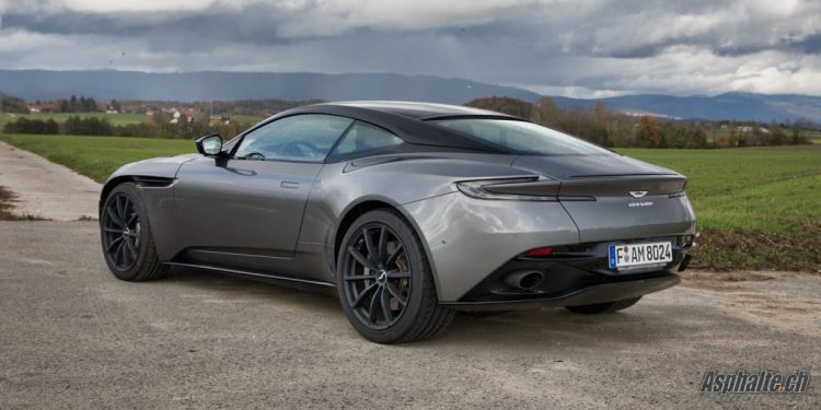 Essai Aston Martin DB11 AMR