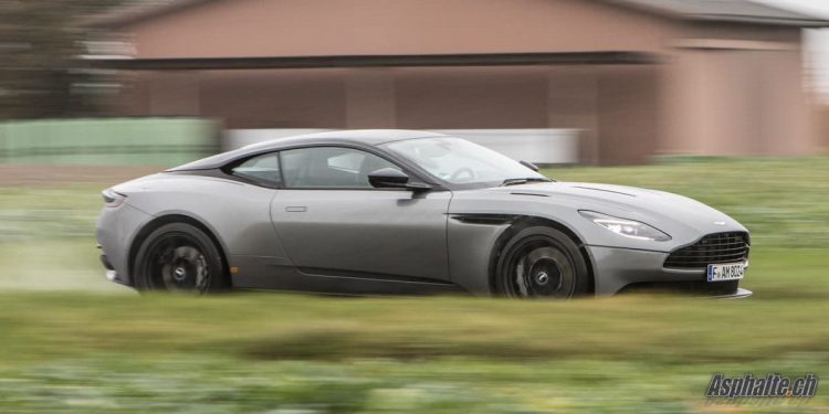 Essai Aston Martin DB11 AMR