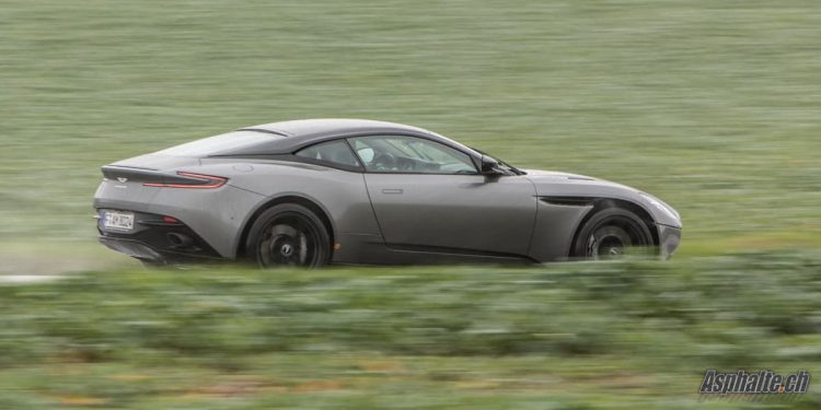 Essai Aston Martin DB11 AMR