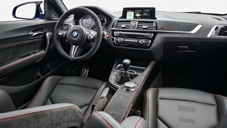 BMW M2 CS intérieur tableau de bord