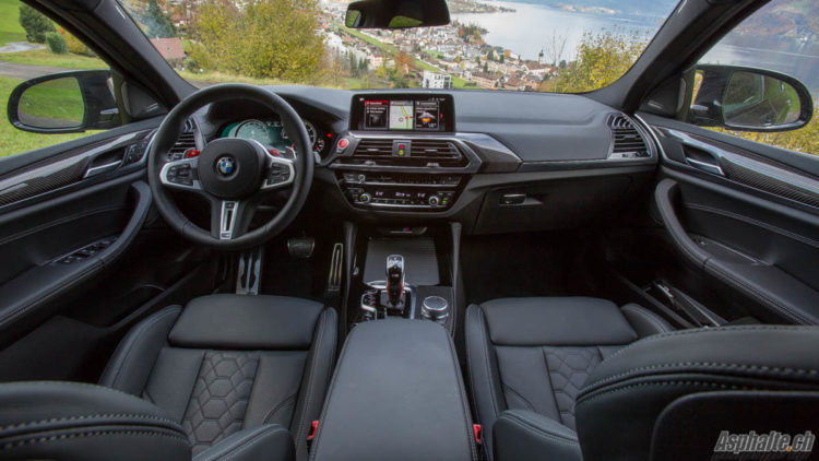 Essai BMW X4M intérieur tableau de bord