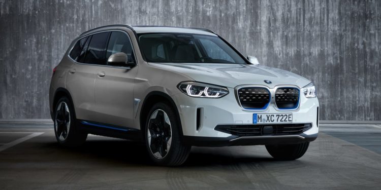 BMW iX3